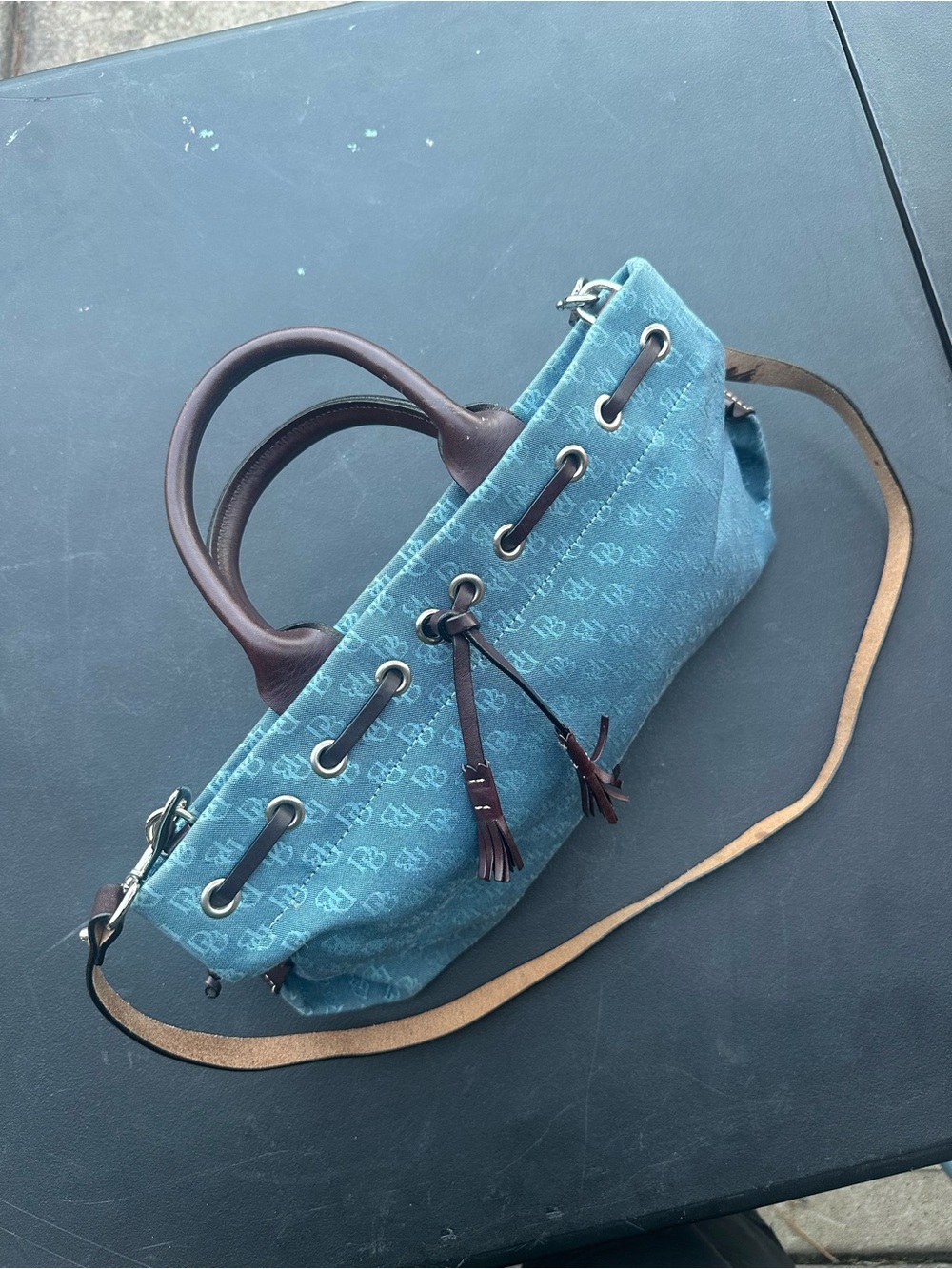 AUTHENTIC DOONEY & BOURKE HANDBAG/STRAP (LIKE NEW) PLEASE ASK QUESTIONS PRIOR TO